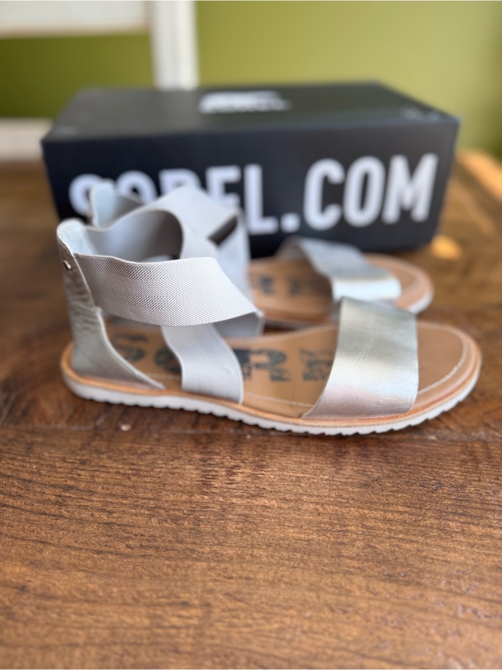 SOREL Silver Ella Sandal size 8